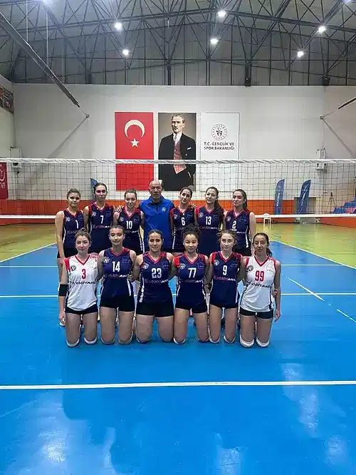 Anadolubeyi Spor Kulübü - 4. Fotoğraf Anadolubeyi Spor Kulübü - 4. Fotoğraf