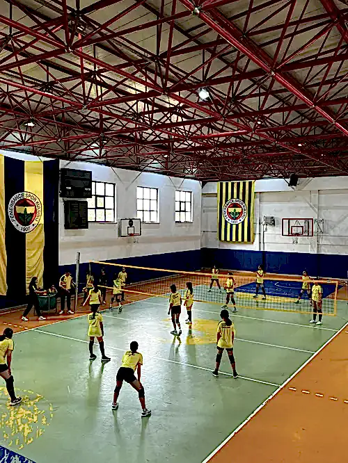 Fenerbahçe Spor Okulları - Eryaman - 2. Fotoğraf Fenerbahçe Spor Okulları - Eryaman - 2. Fotoğraf